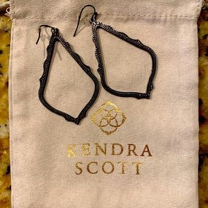 Kendra scott sophee earring